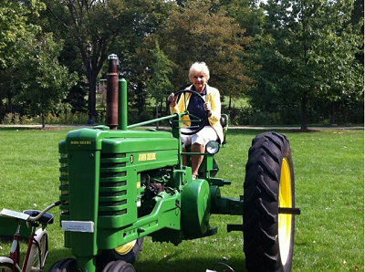 Loading cool image shortly